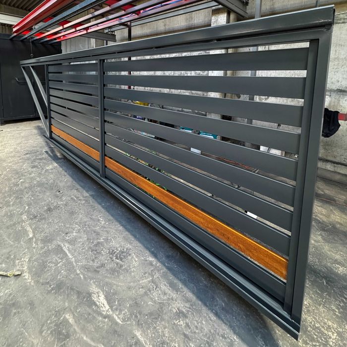 Malowanie Lakierowanie Proszkowe TRANSPORT Piaskowanie Piec 12 metrów