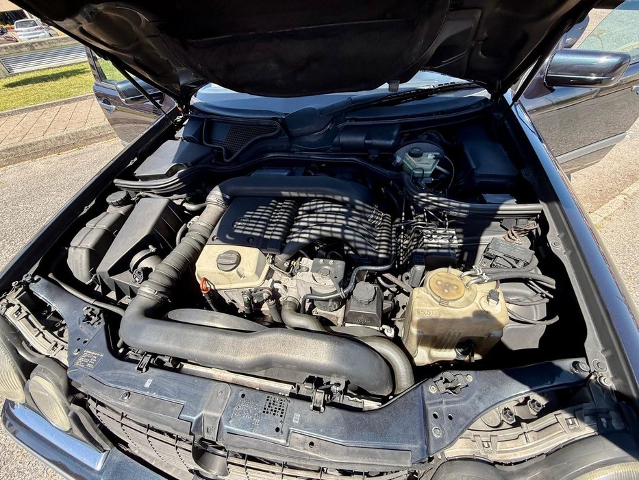 Mercedes-Benz E250 Turbo Diesel Sedan (1997) – Fiabilidade e Conforto Clássico