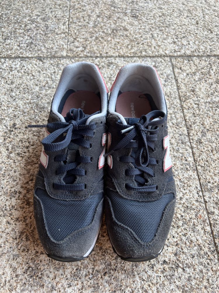 New Balance 373 em azul marinho Paredes OLX.pt