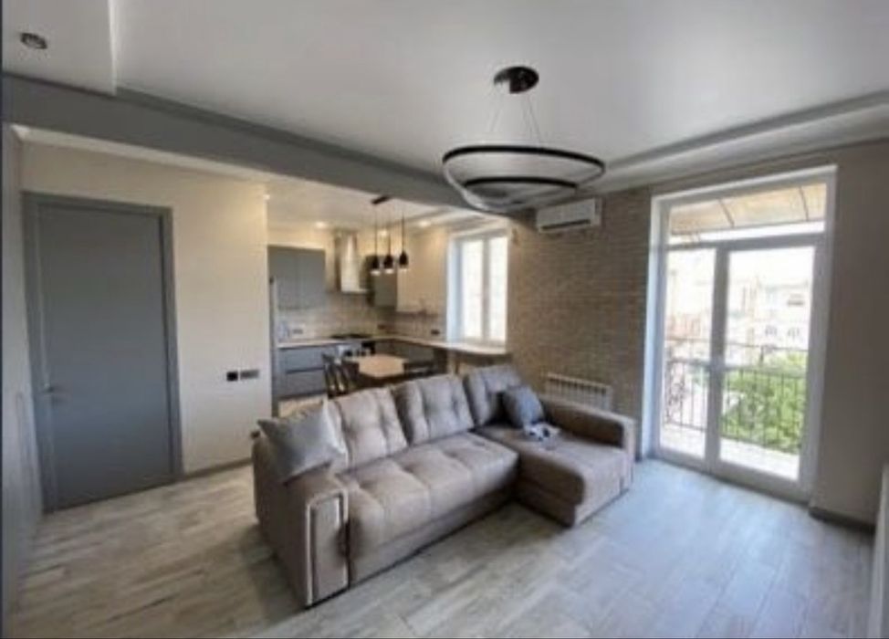 Сдается 2-х комн. кв. в центре