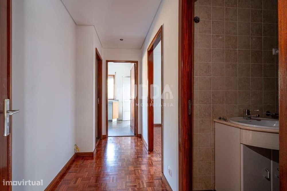 T4 com garagem | Habitação Própria ou Investimento  | Localização Prem