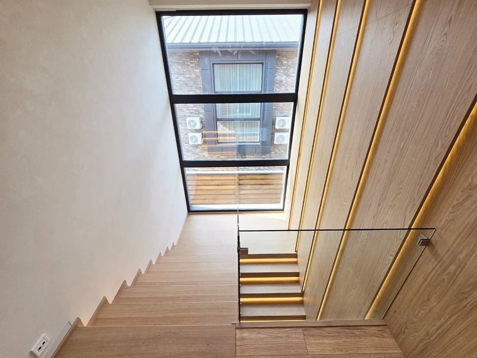 Будинок 250 м2 в КМ охорона басейн газ ремонт с. Ходосівка 8 км Київ