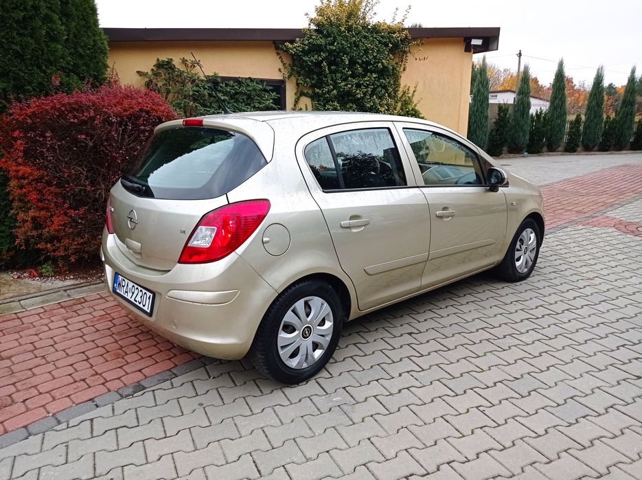 Opel Corsa D 2006r 1.4 Benzyna .
