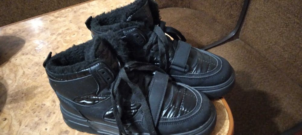 Зимові черевики хайтопи