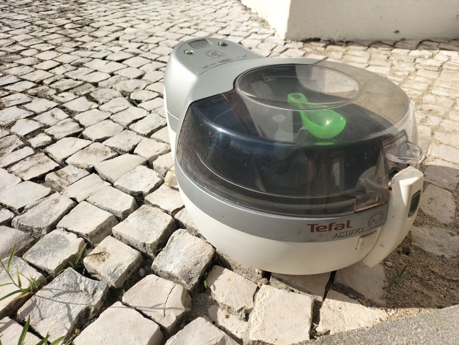 Fritadeira de ar quente TEFAL
