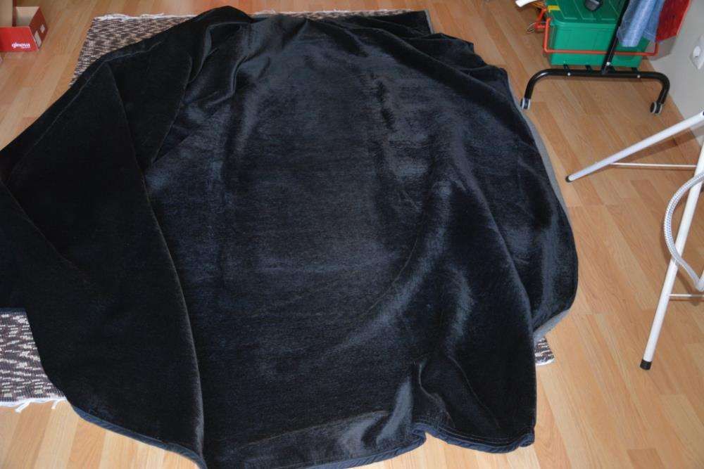 Colcha Preta Como Nova GATO PRETO