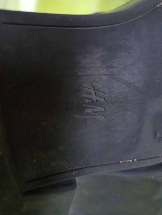 Zimowe, jesienne czarne buty marki H&M dla dziewczynki, rozmiar 35