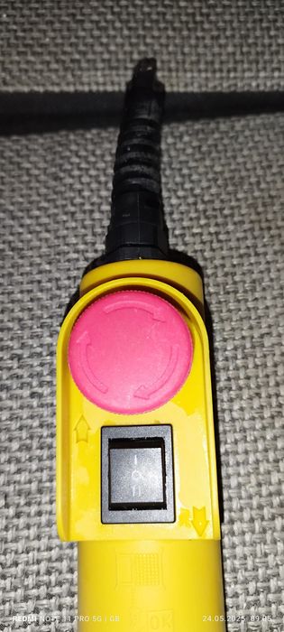 Sprzedam pilota do wyciągarki elektrycznej