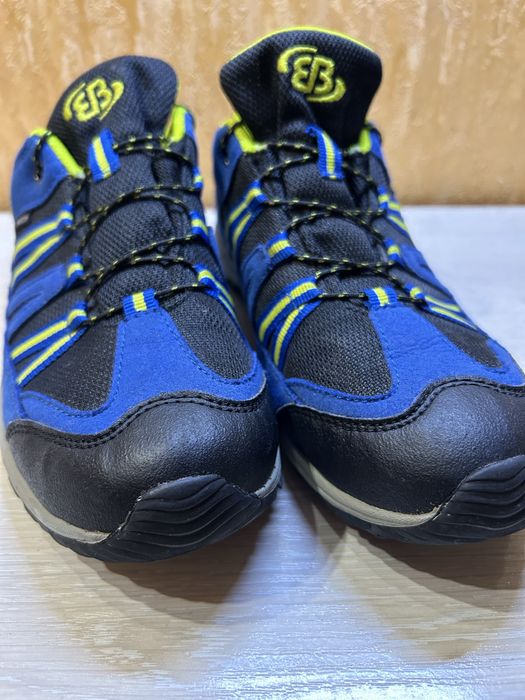 Кросівки vibram 39р