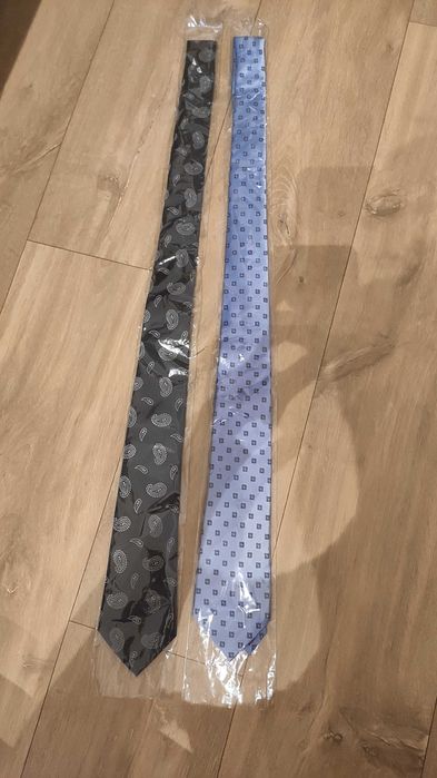 Jedwabny krawat Wólczanka