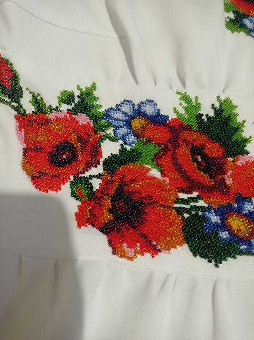 Плаття вишите бісером