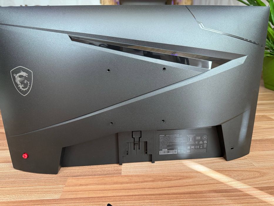 Монітор MSI 244F 200 Hz