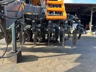 Siewnik do siewu bezpośredniego MZURI PRO-TIL 3T uprawa pasowa