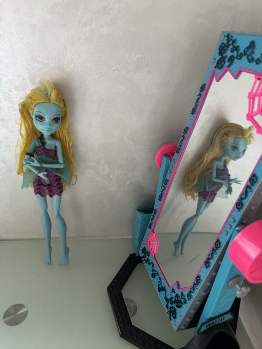 Лялька, Ліжко-дзеркало  Monster High