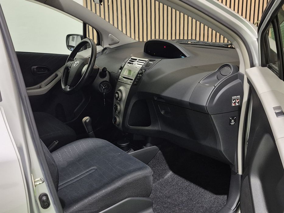 Toyota Yaris - 113.000KM | GARANTIA | NACIONAL