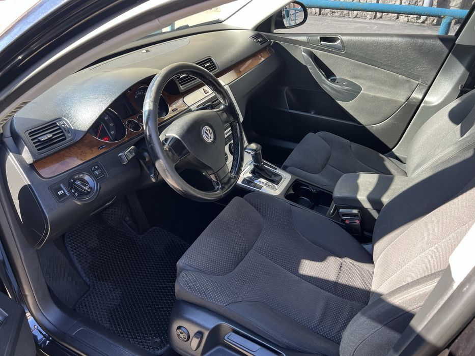 Продам полностью рабочий автомобиль