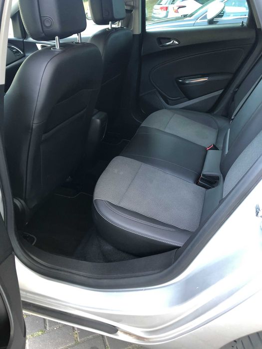 Opel Astra 1.4 Gasolina 100cv