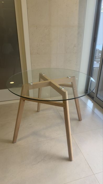 Mesa de jantar redonda Ø100 cm em vidro e madeira de faia