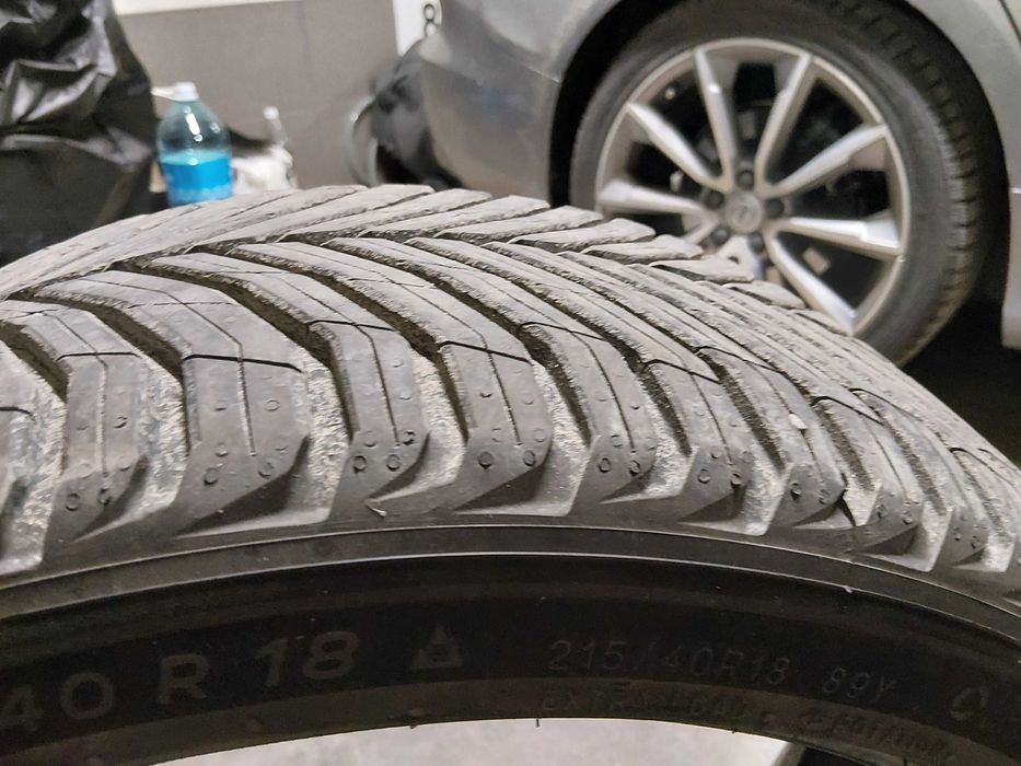 Opony caloroczne 215/40 R18