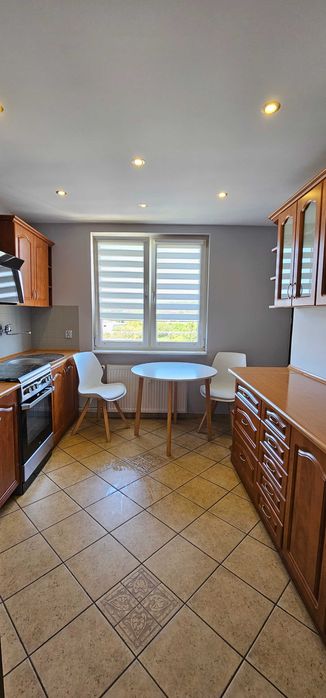 Sprzedam mieszkanie 3 pokojowe z garażem w centrum Nekli