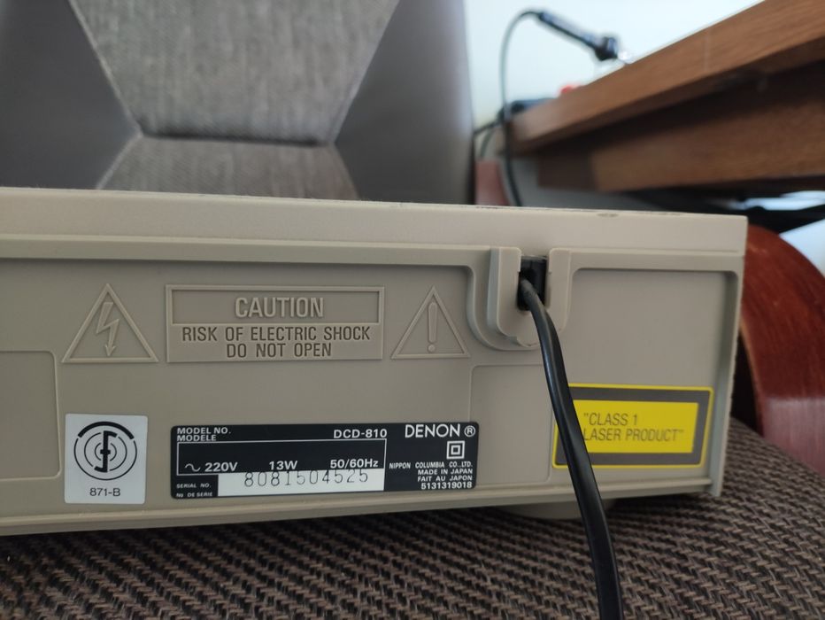 Odtwarzacz płyt CD Denon DCD 810 ładny stan