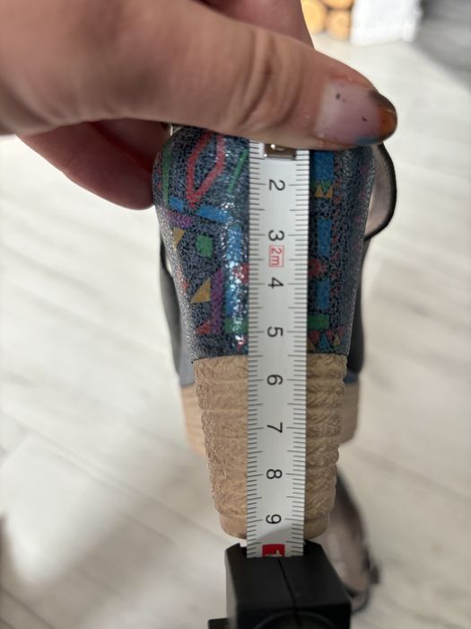 Granatowe sandały na obcasie korku rozmiar 36