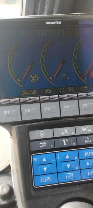 KOMATSU PW148 de 2016, em muito bom estado.