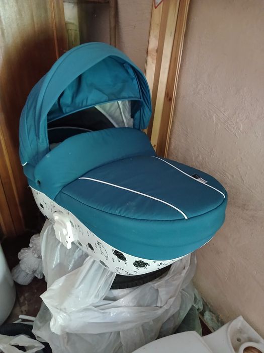Продам коляску 2в1