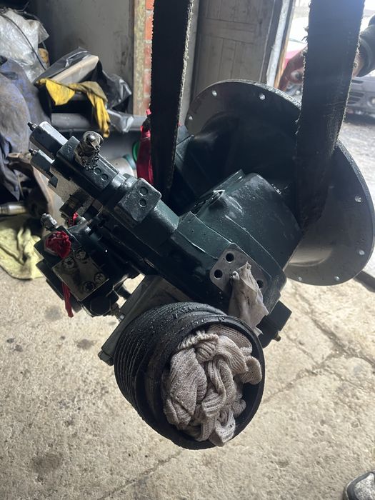 Гідронасос Rexroth A8VO80LA екскаватор New Holland