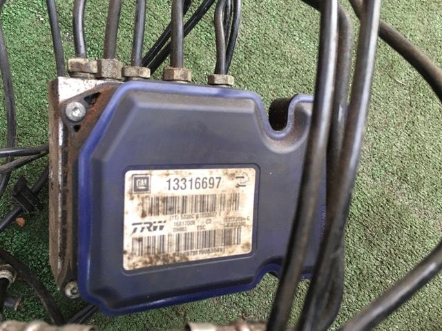 Opel Insignia - Pompa ABS