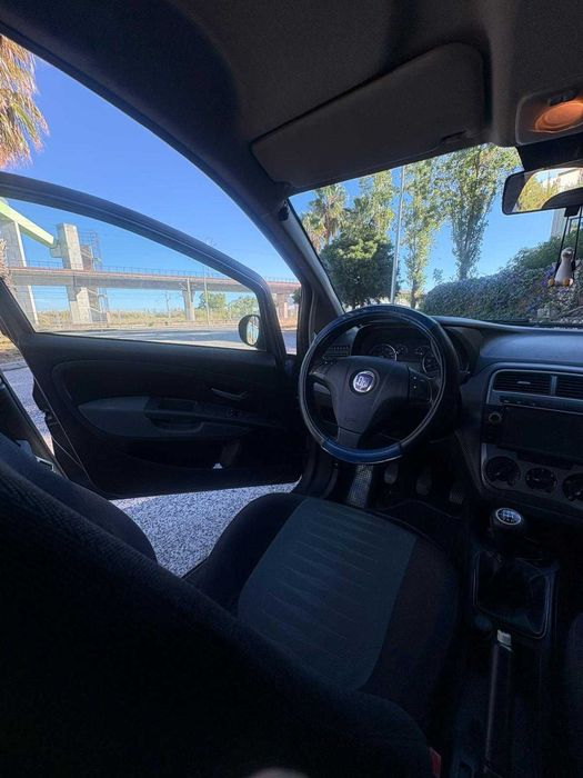 VENDO FIAT PUNTO 1300 Multijet