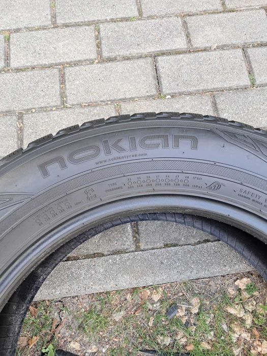 Opony Nokian 215 65 R17