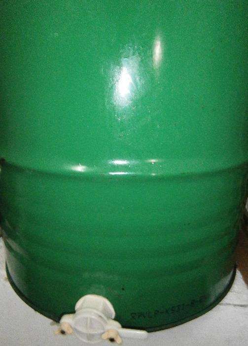 100 bidons alimentares de chapa 150 e 200L com ou sem torneira