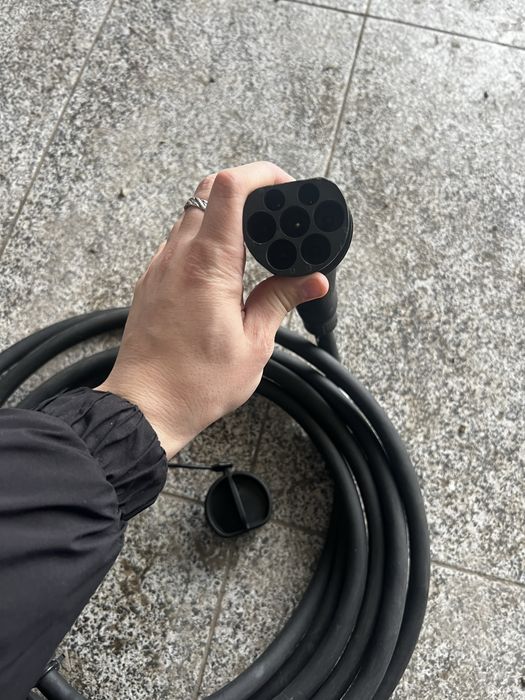 Продам зарядне і підсилювач