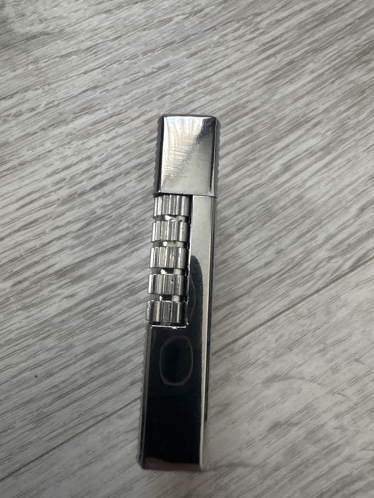 зажигалка с фирменым щелчком