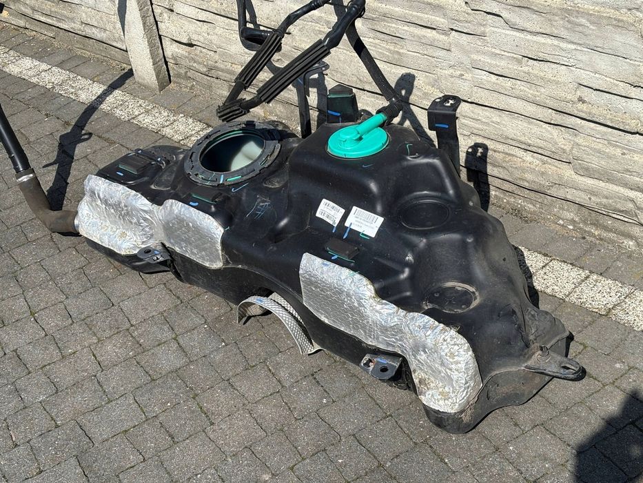 Peugeot 508 II Hybryda zbiornik paliwa Bak