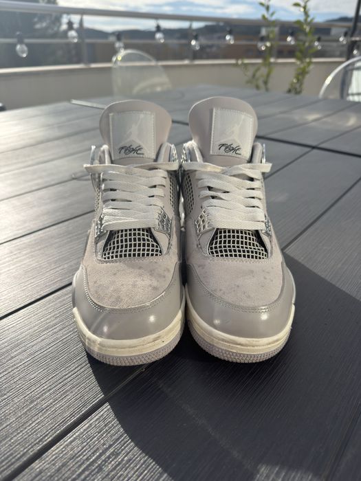 Jordan 4 - Frozen Moments