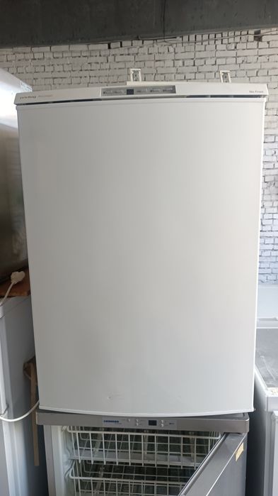 морозильна камера  85см