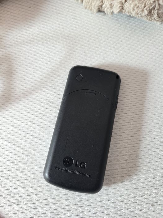 Телефон LG 1080К
