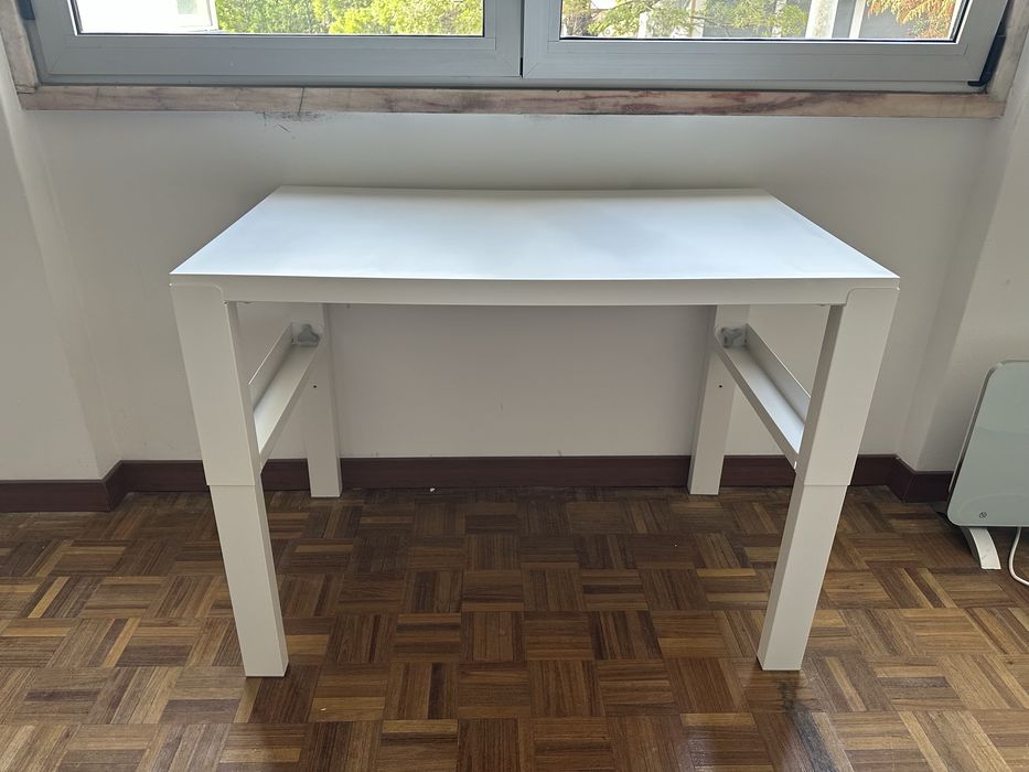 Secretária 96x58cm PÅHL