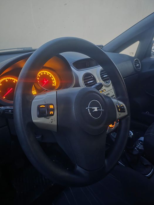 Opel Corsa 1.3 CDTI EcoFlex, ano 2008 Diesel