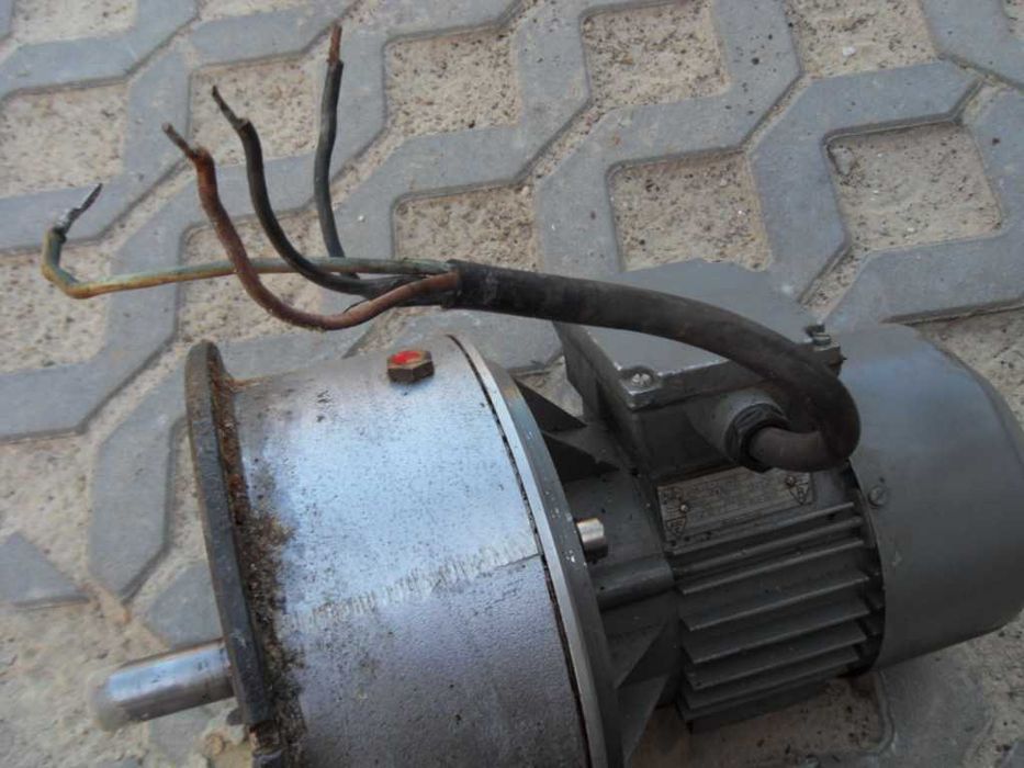 Sprzedam silnik 0,55 kw