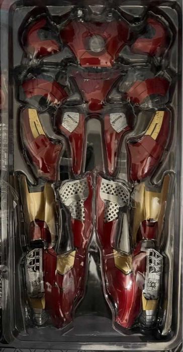 Figura Hot Toys Avengers Tony Stark MARK VII Suit Up Version