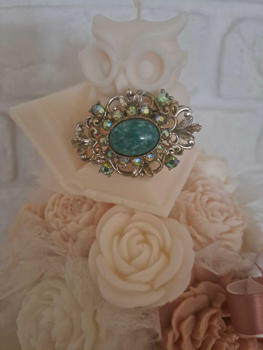 Broszka w stylu vintage