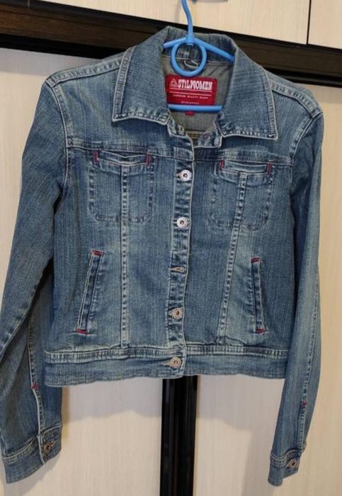 Джинсова куртка на дівчинку-підлітка 12-14 р., зріст 152-164 см.