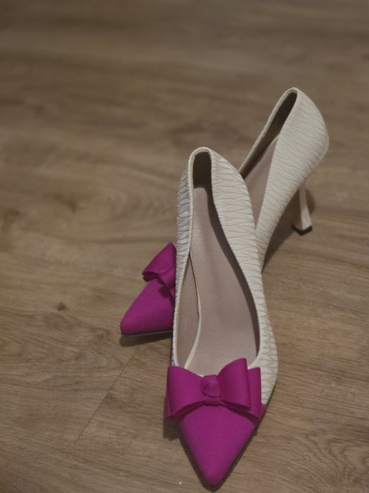 Sapatos novos tamanho 39