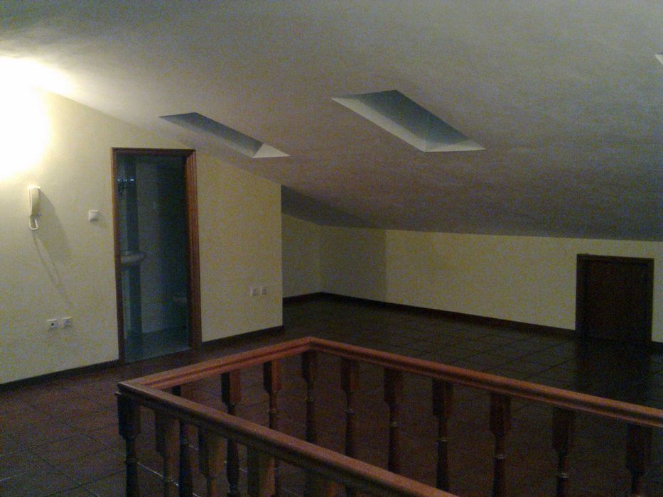 Andar Moradia T2 com aproveitamento de sótão