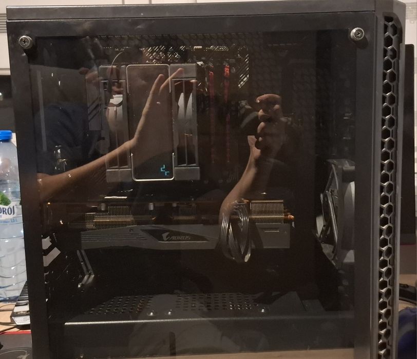 Komputer Gamingowy Ryzen 5 3600/RX5700xt/16GB RAM/1TB