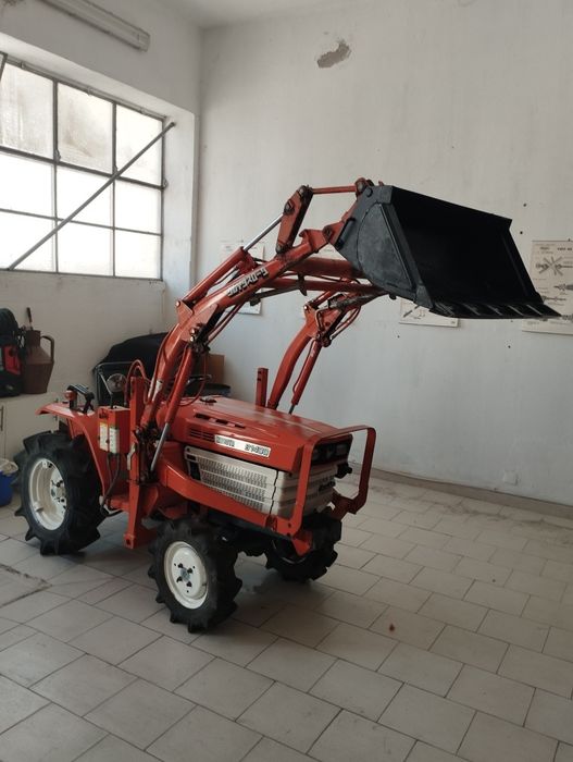 kUBOTA B1400 /// Frontal /// Capinadeira /// Transporte