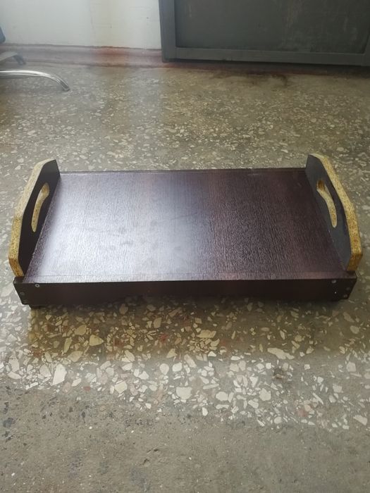 Столик для кровати